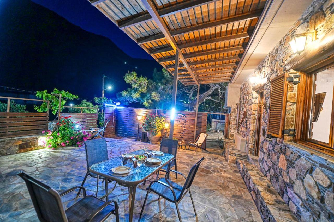 "Pefkopetro" Traditional House Keramoti  Exterior photo