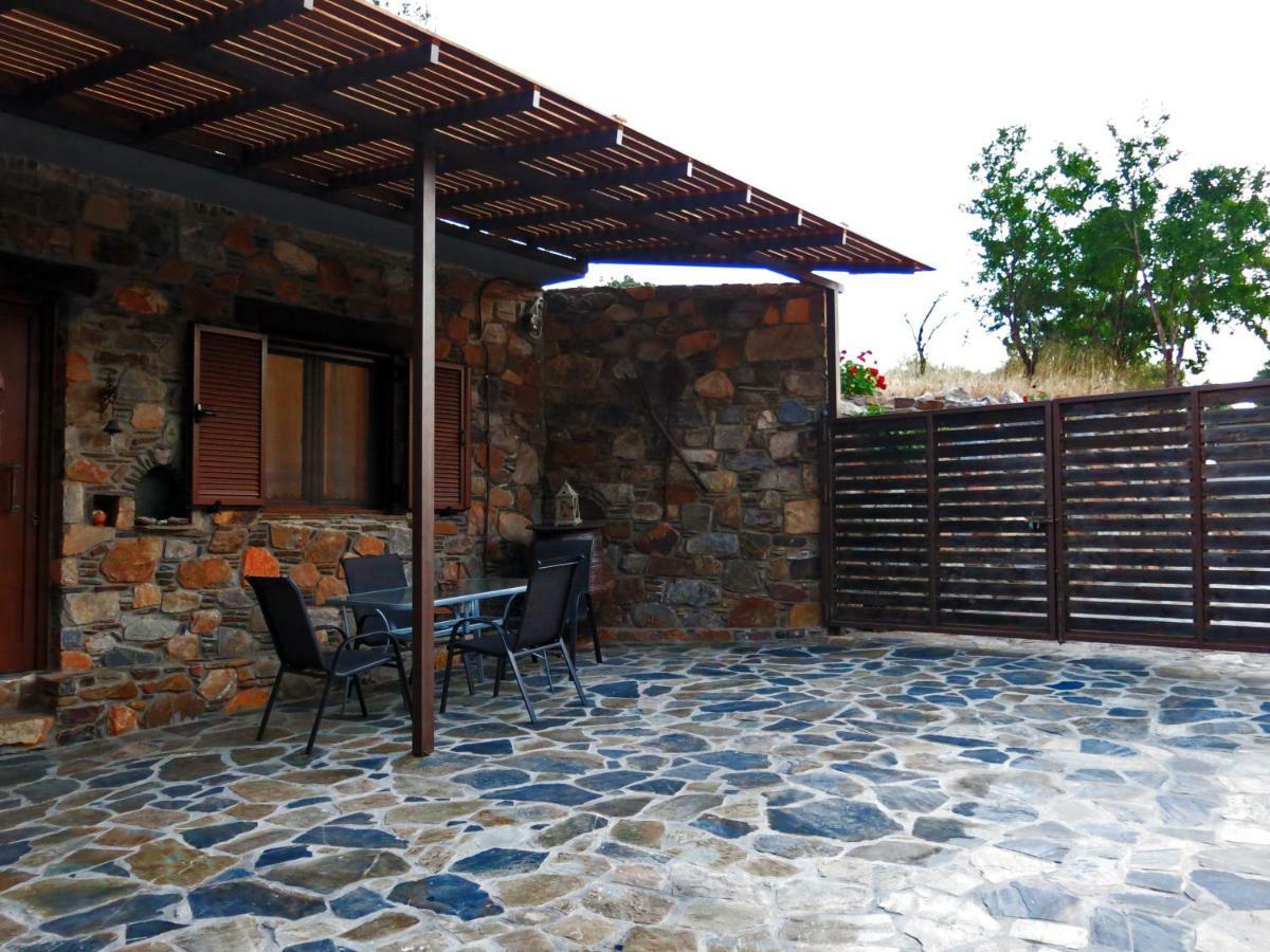 "Pefkopetro" Traditional House Keramoti  Exterior photo